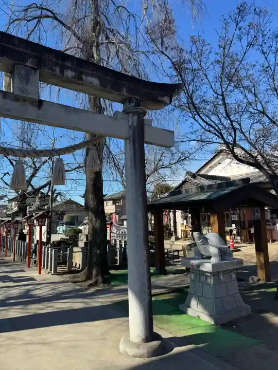駒形神社の{uncategorized: "未分類", other: "その他", undefined: "問題あり", building: "その他建物", grave: "お墓", sacred_gate: "鳥居", guardian: "狛犬", statue: "像", buddha: "仏像", history: "歴史", nature: "自然", garden: "庭園", animal: "動物", pagoda: "塔", temizu: "手水舎", mountain_gate: "山門・神門", sanctuary: "本殿・本堂", subordinate: "末社・摂社", art: "芸術", scenery: "景色", jizo: "地蔵", ema: "絵馬", goshuin: "御朱印", omikuji: "おみくじ", items: "授与品その他", amulet: "お守り", goshuincho: "御朱印帳", eats: "食事", festival: "お祭り", votive_dance: "神楽", shichigosan: "七五三参", wedding: "結婚式", experience: "体験その他", initially: "初詣", around: "周辺", anti_infection: "感染症対策"}