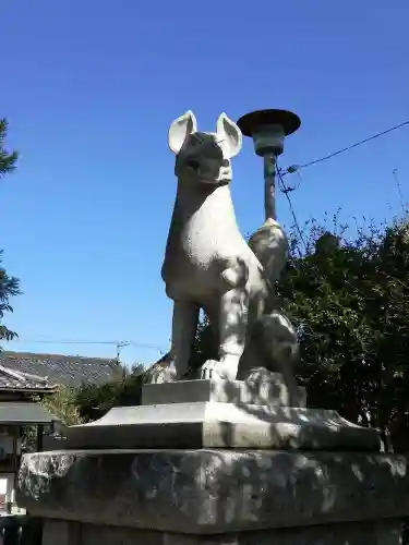 半田稲荷神社の狛犬