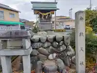 白山神社(上小口)の末社・摂社