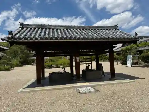 叡福寺の{uncategorized: "未分類", other: "その他", undefined: "問題あり", building: "その他建物", grave: "お墓", sacred_gate: "鳥居", guardian: "狛犬", statue: "像", buddha: "仏像", history: "歴史", nature: "自然", garden: "庭園", animal: "動物", pagoda: "塔", temizu: "手水舎", mountain_gate: "山門・神門", sanctuary: "本殿・本堂", subordinate: "末社・摂社", art: "芸術", scenery: "景色", jizo: "地蔵", ema: "絵馬", goshuin: "御朱印", omikuji: "おみくじ", items: "授与品その他", amulet: "お守り", goshuincho: "御朱印帳", eats: "食事", festival: "お祭り", votive_dance: "神楽", shichigosan: "七五三参", wedding: "結婚式", experience: "体験その他", initially: "初詣", around: "周辺", anti_infection: "感染症対策"}