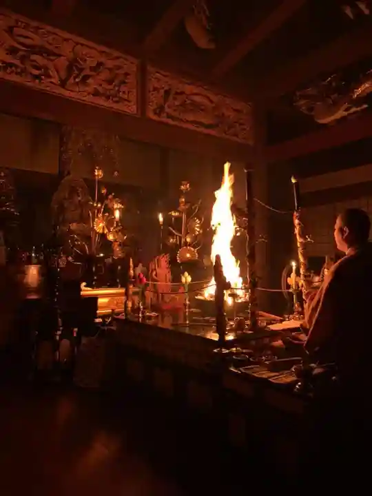 亀峰山平成院の本殿・本堂