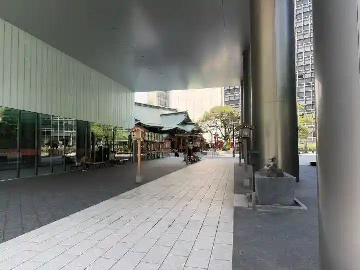 虎ノ門金刀比羅宮の{uncategorized: "未分類", other: "その他", undefined: "問題あり", building: "その他建物", grave: "お墓", sacred_gate: "鳥居", guardian: "狛犬", statue: "像", buddha: "仏像", history: "歴史", nature: "自然", garden: "庭園", animal: "動物", pagoda: "塔", temizu: "手水舎", mountain_gate: "山門・神門", sanctuary: "本殿・本堂", subordinate: "末社・摂社", art: "芸術", scenery: "景色", jizo: "地蔵", ema: "絵馬", goshuin: "御朱印", omikuji: "おみくじ", items: "授与品その他", amulet: "お守り", goshuincho: "御朱印帳", eats: "食事", festival: "お祭り", votive_dance: "神楽", shichigosan: "七五三参", wedding: "結婚式", experience: "体験その他", initially: "初詣", around: "周辺", anti_infection: "感染症対策"}