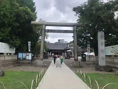 浅草神社の鳥居