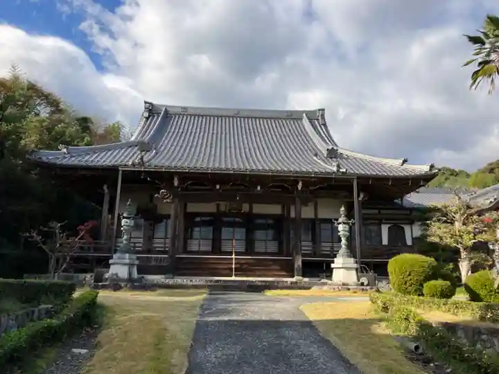 本慶寺の本殿・本堂