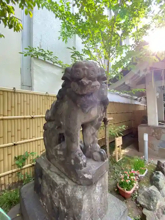 銀杏岡八幡神社の{uncategorized: "未分類", other: "その他", undefined: "問題あり", building: "その他建物", grave: "お墓", sacred_gate: "鳥居", guardian: "狛犬", statue: "像", buddha: "仏像", history: "歴史", nature: "自然", garden: "庭園", animal: "動物", pagoda: "塔", temizu: "手水舎", mountain_gate: "山門・神門", sanctuary: "本殿・本堂", subordinate: "末社・摂社", art: "芸術", scenery: "景色", jizo: "地蔵", ema: "絵馬", goshuin: "御朱印", omikuji: "おみくじ", items: "授与品その他", amulet: "お守り", goshuincho: "御朱印帳", eats: "食事", festival: "お祭り", votive_dance: "神楽", shichigosan: "七五三参", wedding: "結婚式", experience: "体験その他", initially: "初詣", around: "周辺", anti_infection: "感染症対策"}