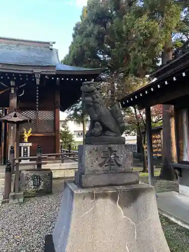 奥田神社の狛犬