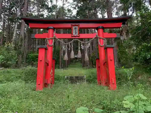 横山神社の鳥居