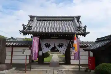 観音寺の山門・神門