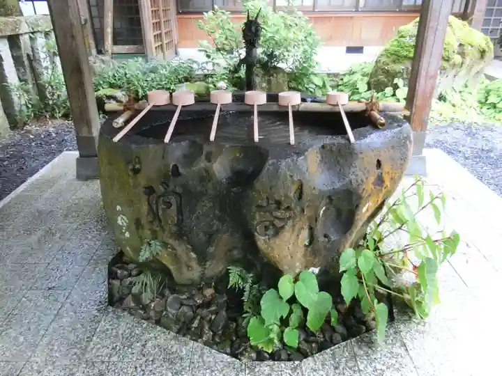 宇倍神社の手水舎