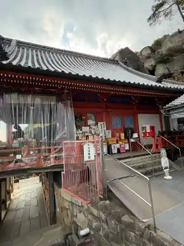 千光寺の{uncategorized: "未分類", other: "その他", undefined: "問題あり", building: "その他建物", grave: "お墓", sacred_gate: "鳥居", guardian: "狛犬", statue: "像", buddha: "仏像", history: "歴史", nature: "自然", garden: "庭園", animal: "動物", pagoda: "塔", temizu: "手水舎", mountain_gate: "山門・神門", sanctuary: "本殿・本堂", subordinate: "末社・摂社", art: "芸術", scenery: "景色", jizo: "地蔵", ema: "絵馬", goshuin: "御朱印", omikuji: "おみくじ", items: "授与品その他", amulet: "お守り", goshuincho: "御朱印帳", eats: "食事", festival: "お祭り", votive_dance: "神楽", shichigosan: "七五三参", wedding: "結婚式", experience: "体験その他", initially: "初詣", around: "周辺", anti_infection: "感染症対策"}