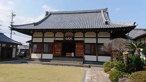 寿昌寺の本殿・本堂