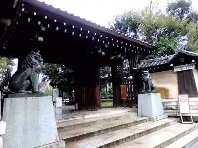 靖國神社の山門・神門