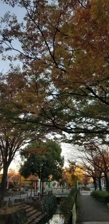 柳野稲荷神社の周辺