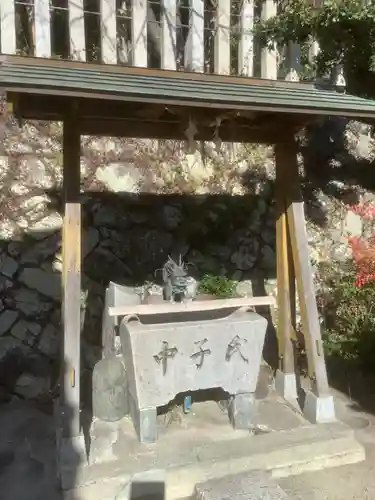 十二神社の手水舎