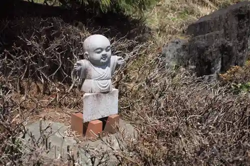 東林寺の像