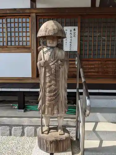 弥勒寺の像