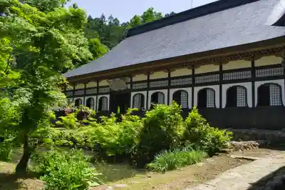 雲洞庵の{uncategorized: "未分類", other: "その他", undefined: "問題あり", building: "その他建物", grave: "お墓", sacred_gate: "鳥居", guardian: "狛犬", statue: "像", buddha: "仏像", history: "歴史", nature: "自然", garden: "庭園", animal: "動物", pagoda: "塔", temizu: "手水舎", mountain_gate: "山門・神門", sanctuary: "本殿・本堂", subordinate: "末社・摂社", art: "芸術", scenery: "景色", jizo: "地蔵", ema: "絵馬", goshuin: "御朱印", omikuji: "おみくじ", items: "授与品その他", amulet: "お守り", goshuincho: "御朱印帳", eats: "食事", festival: "お祭り", votive_dance: "神楽", shichigosan: "七五三参", wedding: "結婚式", experience: "体験その他", initially: "初詣", around: "周辺", anti_infection: "感染症対策"}