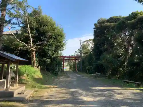 諏訪神社の鳥居