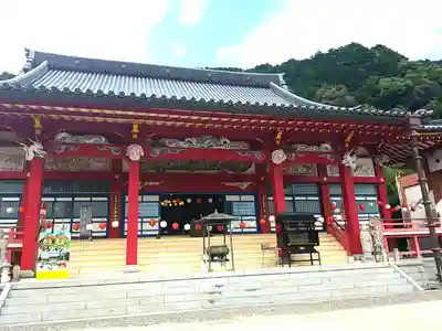 総本山　本福寺の本殿・本堂