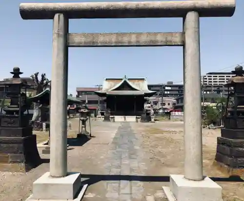 横浜熊野神社の鳥居