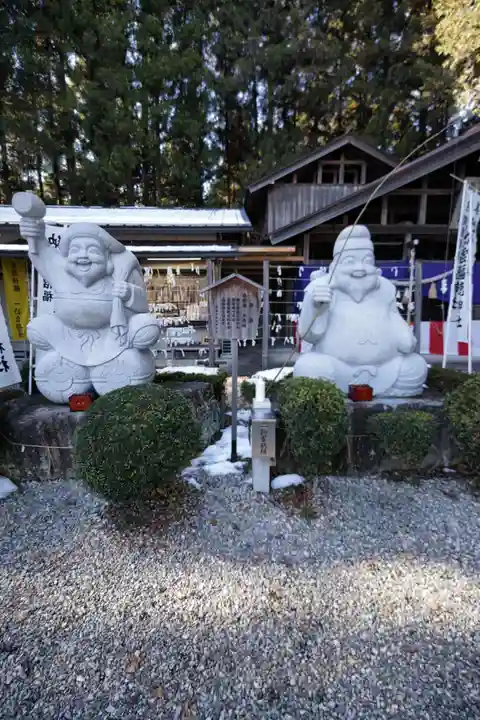 出雲福徳神社の像