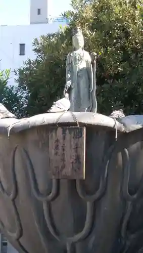 大須観音 （北野山真福寺宝生院）の手水舎