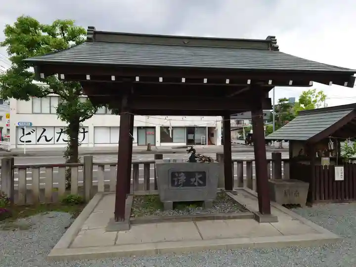 熊野神社の手水舎
