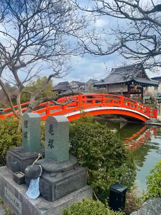 神泉苑の{uncategorized: "未分類", other: "その他", undefined: "問題あり", building: "その他建物", grave: "お墓", sacred_gate: "鳥居", guardian: "狛犬", statue: "像", buddha: "仏像", history: "歴史", nature: "自然", garden: "庭園", animal: "動物", pagoda: "塔", temizu: "手水舎", mountain_gate: "山門・神門", sanctuary: "本殿・本堂", subordinate: "末社・摂社", art: "芸術", scenery: "景色", jizo: "地蔵", ema: "絵馬", goshuin: "御朱印", omikuji: "おみくじ", items: "授与品その他", amulet: "お守り", goshuincho: "御朱印帳", eats: "食事", festival: "お祭り", votive_dance: "神楽", shichigosan: "七五三参", wedding: "結婚式", experience: "体験その他", initially: "初詣", around: "周辺", anti_infection: "感染症対策"}