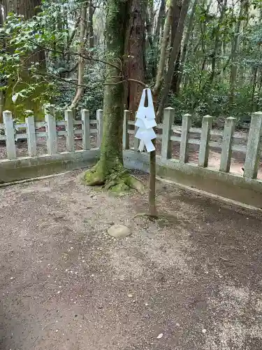 鹿島神宮の{uncategorized: "未分類", other: "その他", undefined: "問題あり", building: "その他建物", grave: "お墓", sacred_gate: "鳥居", guardian: "狛犬", statue: "像", buddha: "仏像", history: "歴史", nature: "自然", garden: "庭園", animal: "動物", pagoda: "塔", temizu: "手水舎", mountain_gate: "山門・神門", sanctuary: "本殿・本堂", subordinate: "末社・摂社", art: "芸術", scenery: "景色", jizo: "地蔵", ema: "絵馬", goshuin: "御朱印", omikuji: "おみくじ", items: "授与品その他", amulet: "お守り", goshuincho: "御朱印帳", eats: "食事", festival: "お祭り", votive_dance: "神楽", shichigosan: "七五三参", wedding: "結婚式", experience: "体験その他", initially: "初詣", around: "周辺", anti_infection: "感染症対策"}