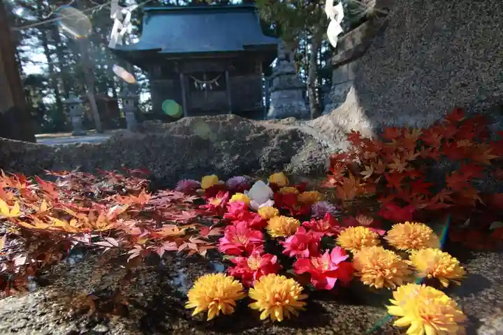 田村神社の手水舎