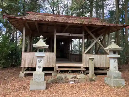 霧ヶ城龍神社の本殿・本堂