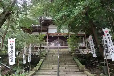 伊吹の瀧不動明王(岐阜県)