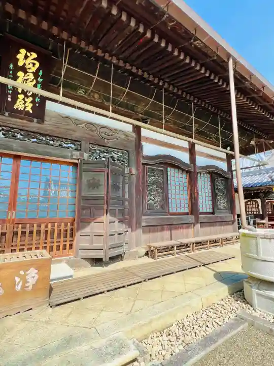 善徳寺の{uncategorized: "未分類", other: "その他", undefined: "問題あり", building: "その他建物", grave: "お墓", sacred_gate: "鳥居", guardian: "狛犬", statue: "像", buddha: "仏像", history: "歴史", nature: "自然", garden: "庭園", animal: "動物", pagoda: "塔", temizu: "手水舎", mountain_gate: "山門・神門", sanctuary: "本殿・本堂", subordinate: "末社・摂社", art: "芸術", scenery: "景色", jizo: "地蔵", ema: "絵馬", goshuin: "御朱印", omikuji: "おみくじ", items: "授与品その他", amulet: "お守り", goshuincho: "御朱印帳", eats: "食事", festival: "お祭り", votive_dance: "神楽", shichigosan: "七五三参", wedding: "結婚式", experience: "体験その他", initially: "初詣", around: "周辺", anti_infection: "感染症対策"}