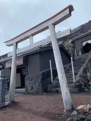 富士山頂上浅間大社奥宮の本殿・本堂