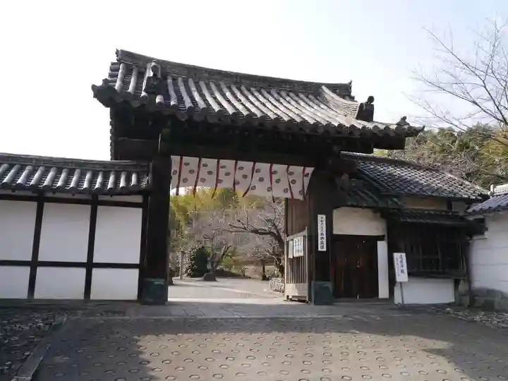 勧修寺の山門・神門