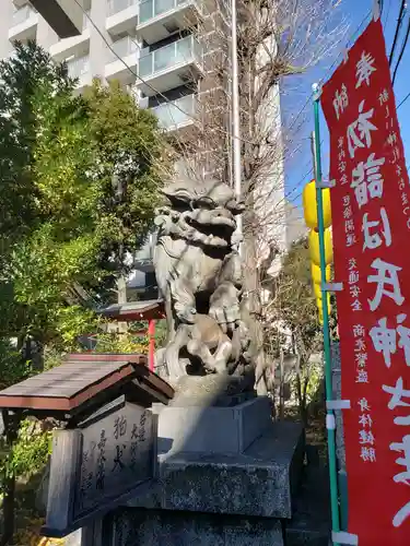 東神奈川熊野神社の狛犬