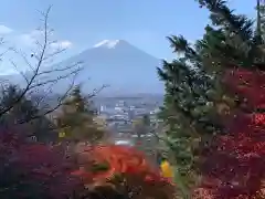 新倉富士浅間神社の景色