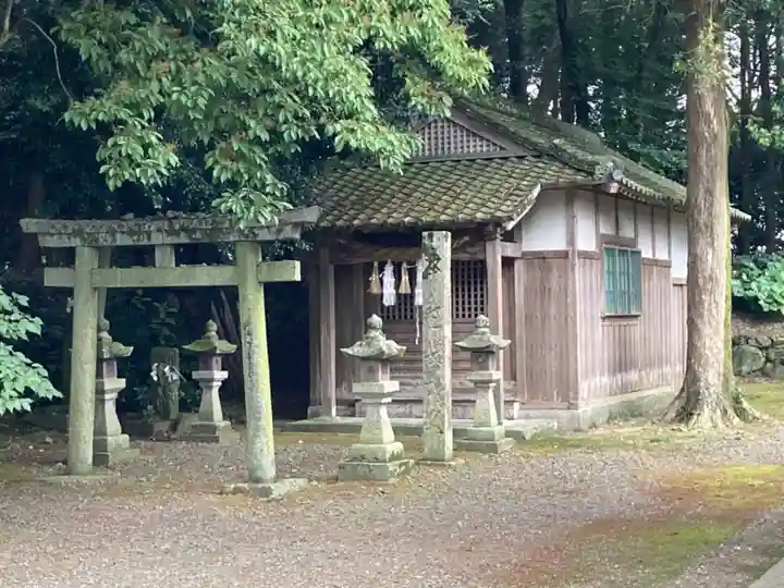 村山神社の末社・摂社