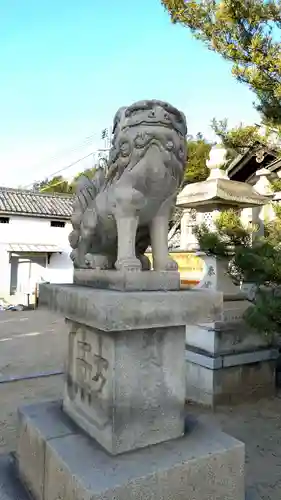 鴻八幡宮の狛犬