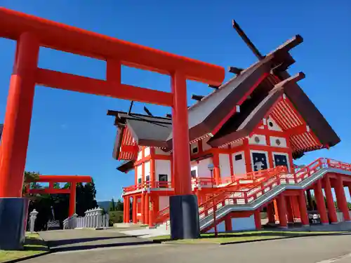 宝徳山稲荷大社の鳥居