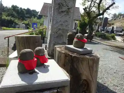 伊勢原 法泉寺の地蔵