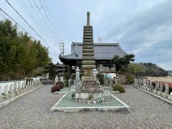 大師寺の{uncategorized: "未分類", other: "その他", undefined: "問題あり", building: "その他建物", grave: "お墓", sacred_gate: "鳥居", guardian: "狛犬", statue: "像", buddha: "仏像", history: "歴史", nature: "自然", garden: "庭園", animal: "動物", pagoda: "塔", temizu: "手水舎", mountain_gate: "山門・神門", sanctuary: "本殿・本堂", subordinate: "末社・摂社", art: "芸術", scenery: "景色", jizo: "地蔵", ema: "絵馬", goshuin: "御朱印", omikuji: "おみくじ", items: "授与品その他", amulet: "お守り", goshuincho: "御朱印帳", eats: "食事", festival: "お祭り", votive_dance: "神楽", shichigosan: "七五三参", wedding: "結婚式", experience: "体験その他", initially: "初詣", around: "周辺", anti_infection: "感染症対策"}