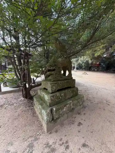 長浜神社の{uncategorized: "未分類", other: "その他", undefined: "問題あり", building: "その他建物", grave: "お墓", sacred_gate: "鳥居", guardian: "狛犬", statue: "像", buddha: "仏像", history: "歴史", nature: "自然", garden: "庭園", animal: "動物", pagoda: "塔", temizu: "手水舎", mountain_gate: "山門・神門", sanctuary: "本殿・本堂", subordinate: "末社・摂社", art: "芸術", scenery: "景色", jizo: "地蔵", ema: "絵馬", goshuin: "御朱印", omikuji: "おみくじ", items: "授与品その他", amulet: "お守り", goshuincho: "御朱印帳", eats: "食事", festival: "お祭り", votive_dance: "神楽", shichigosan: "七五三参", wedding: "結婚式", experience: "体験その他", initially: "初詣", around: "周辺", anti_infection: "感染症対策"}