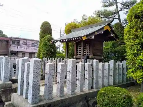 天神社の本殿