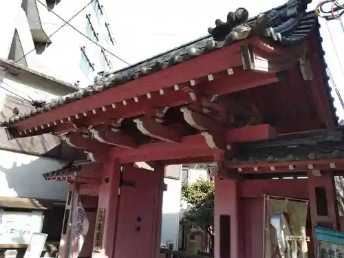 魚籃寺の山門