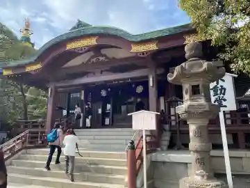 川崎大師不動堂の{uncategorized: "未分類", other: "その他", undefined: "問題あり", building: "その他建物", grave: "お墓", sacred_gate: "鳥居", guardian: "狛犬", statue: "像", buddha: "仏像", history: "歴史", nature: "自然", garden: "庭園", animal: "動物", pagoda: "塔", temizu: "手水舎", mountain_gate: "山門・神門", sanctuary: "本殿・本堂", subordinate: "末社・摂社", art: "芸術", scenery: "景色", jizo: "地蔵", ema: "絵馬", goshuin: "御朱印", omikuji: "おみくじ", items: "授与品その他", amulet: "お守り", goshuincho: "御朱印帳", eats: "食事", festival: "お祭り", votive_dance: "神楽", shichigosan: "七五三参", wedding: "結婚式", experience: "体験その他", initially: "初詣", around: "周辺", anti_infection: "感染症対策"}