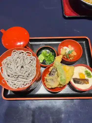 難波八阪神社の食事