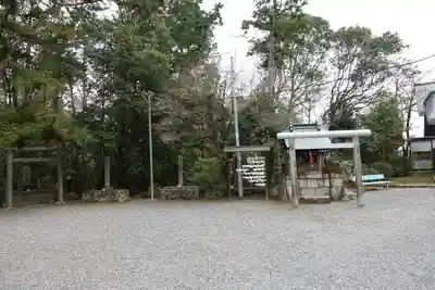 新屋坐天照御魂神社の末社・摂社
