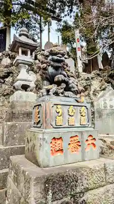 成田山新勝寺の狛犬