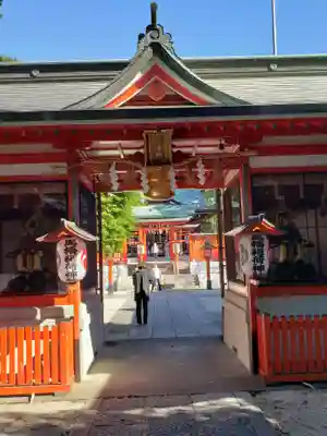 馬橋稲荷神社の山門・神門